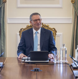 PR promulga diploma que aumenta idade limite dos veículos transportes de crianças