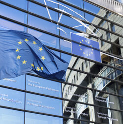 UE impõe sanções a nove militares russos por massacre de Bucha