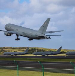 Irão: Montenegro diz que utilização das Lajes 'tem cumprido pressupostos subjacentes' à autorização portuguesa