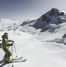 Duas pessoas morrem e cinco ficam feridas após avalanche nos Alpes italianos