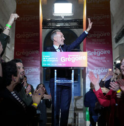 Esquerda conserva Paris, Lyon e Marselha nas autárquicas em França