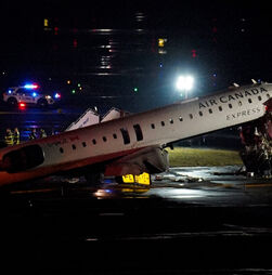 “Pára, camião 1, pára”: o áudio da torre de controlo no momento da colisão no aeroporto de LaGuardia