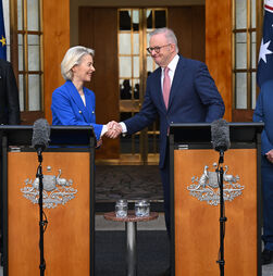 Von der Leyen alerta que Europa atravessa “momento perigoso”