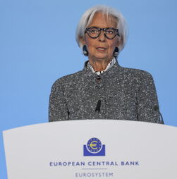 Lagarde avisa Eurogrupo que medidas gerais de resposta à guerra prejudicam economia
