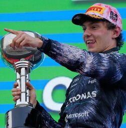 Kimi Antonelli vence no Japão e é o líder mais novo de sempre na Fórmula 1