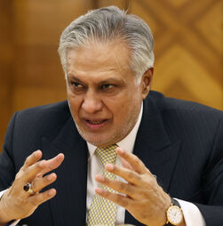 Irão autoriza passagem de 20 navios paquistaneses pelo Estreito de Ormuz