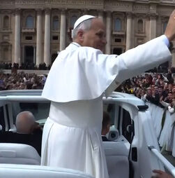 Papa Leão XIV reza pelos cristãos no Médio Oriente