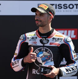 Miguel Oliveira repete terceiro lugar na segunda corrida de Superbikes em Portimão