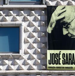 Fundação José Saramago questiona critério para retirada de autor das obras obrigatórias