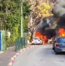 Ataque iraniano provoca incêndios no centro de Israel 