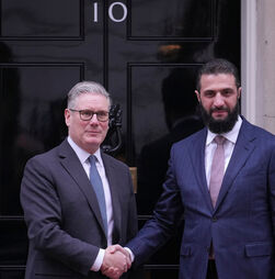 Médio Oriente: Londres e Damasco querem região estável e reabrir estreito de Ormuz