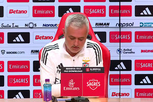 Mourinho e ausência das conferências: "Se estás impedido de ir ao balneário, por que razão ir?"