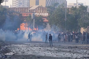 Nove mortos após manifestantes tentarem invadir consulado dos EUA em Karachi