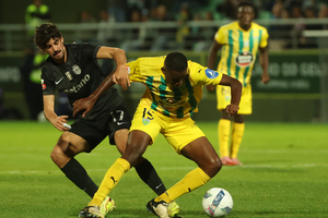 Jogadores durante o Tondela-Sporting da primeira volta