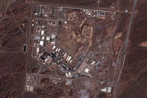 Imagens de satélite mostram instalação nuclear iraniana atingida por ataque dos EUA e Israel