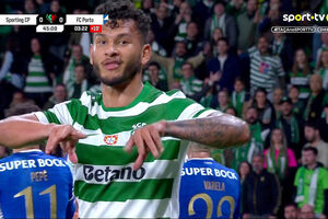 O gesto polémico de Luis Suárez durante o Sporting-FC Porto