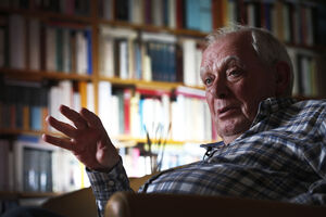 Secretário de Estado da Cultura defende importância do que Portugal e o mundo ganharam com Lobo Antunes