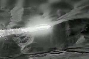 Israel divulga imagens de jato iraniano a ser abatido 