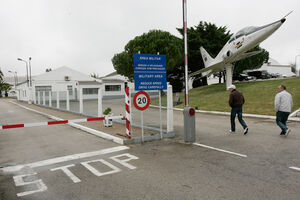 Irão: Voo militar com 39 passageiros, incluindo 24 portugueses, chega a Lisboa