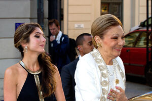 A Imperatriz Farah Pahlavi e Noor Pahlavi num evento