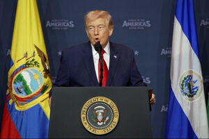 “Eliminámos 42 navios da marinha”: Trump diz que EUA destruíram capacidades militares e comunicações do Irão 