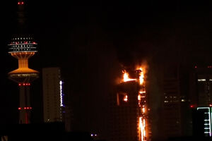 Incêndio atinge arranha-céus no Kuwait durante vaga de ataques iranianos 