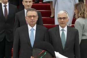 Novo Presidente da República pontual na chegada à Assembleia da República