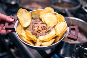 Sugestões para o fim de semana: rap no Coliseu, petiscos em Vila de Frades e um restaurante em Belém