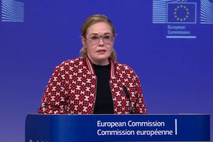 União Europeia garante que não enfrenta escassez de petróleo e gás natural