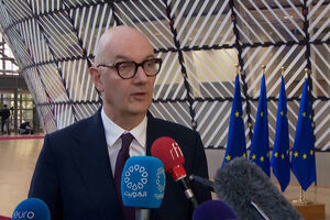 G7 decidiu não utilizar as resevas estratégicas para contrabalançar o impacto no preço do petróleo devido à Guerra no Irão