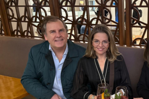 Mascarenhas defende namorada após polémica com imóveis e imigrantes