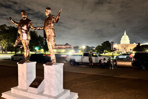 Estátua Best Friends Forever
