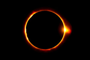 O eclipse total do sol atrai turistas a Espanha e a Bragança