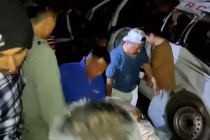 Autocarro com peregrinos indianos cai de estrada numa montanha no Nepal. Há sete mortos