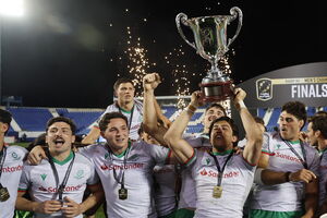 Seleção portuguesa de râguebi levanta o troféu da prova