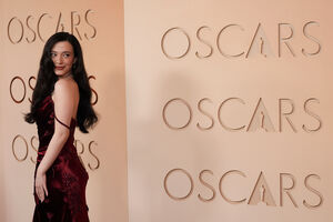 Mikey Madison, Melhor Atriz na edição de 2025, vestiu Dior