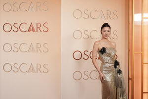 Ejae, cantora e compositora sul-coreana, vestiu Dior 