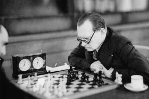 Alexander Alekhine em 1936 num torneio em Hastings, em Inglaterra