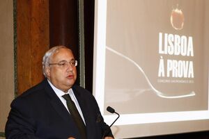 Alberto Laplaine Guimarães, Secretário-geral da Câmara de Lisboa é um dos detidos na operação 'Lúmen'