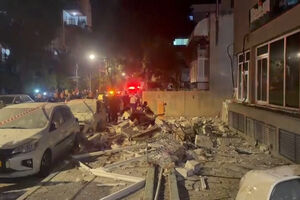 Míssil iraniano atinge prédio na cidade israelita Ramat Gan