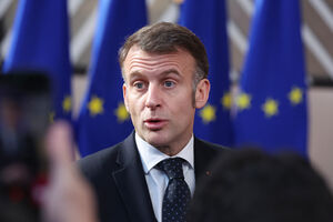 Macron defende negociações para proteger infraestruturas energéticas do Irão