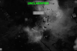 Novas imagens mostram ataques dos EUA a alvos no Irão