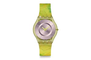 Swatch apresenta coleção com minimalismo e toque tropical.
