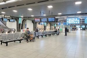 Evacuação na estação de comboios em Bruxelas devido a pacotes suspeitos