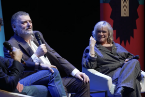 Steven Moffat e Sue Vertue anunciaram o novo projeto durante uma Masterclass no festival Series Mania