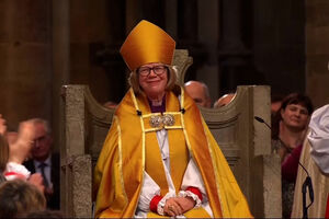 Ex-enfermeira torna-se a primeira mulher a liderar a Igreja de Inglaterra
