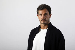 Em fevereiro de 2026, lançou o seu primeiro livro de poesia