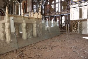 Danos no Palácio do Golestão