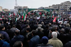 Fúneral para militares iranianos mortos no conflito com Israel e os Estados Unidos