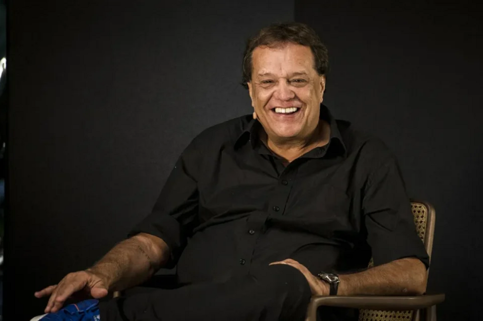  Dennis Carvalho